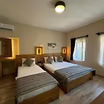 Konagi Hotel