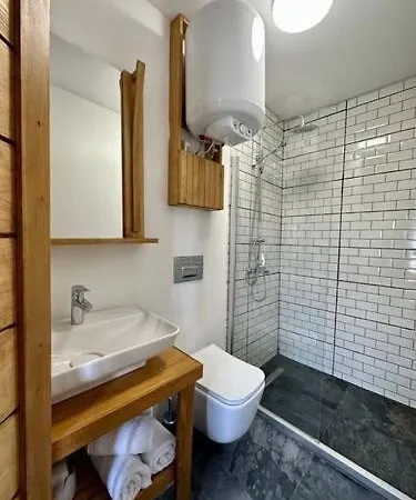 Konagi 酒店 博德鲁姆